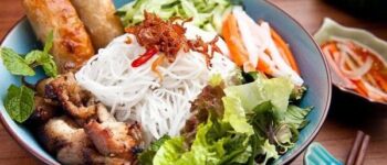 vietnamese rice noodle bowl